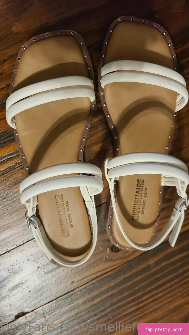 smelliefeetsweetie - Photo #18