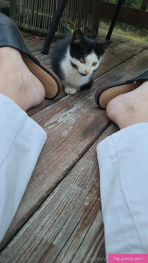 smelliefeetsweetie - Photo #26