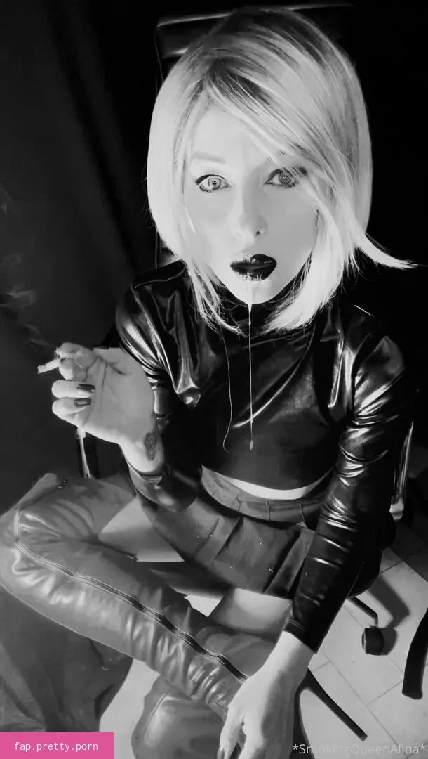 smokingqueenalina - Photo #46