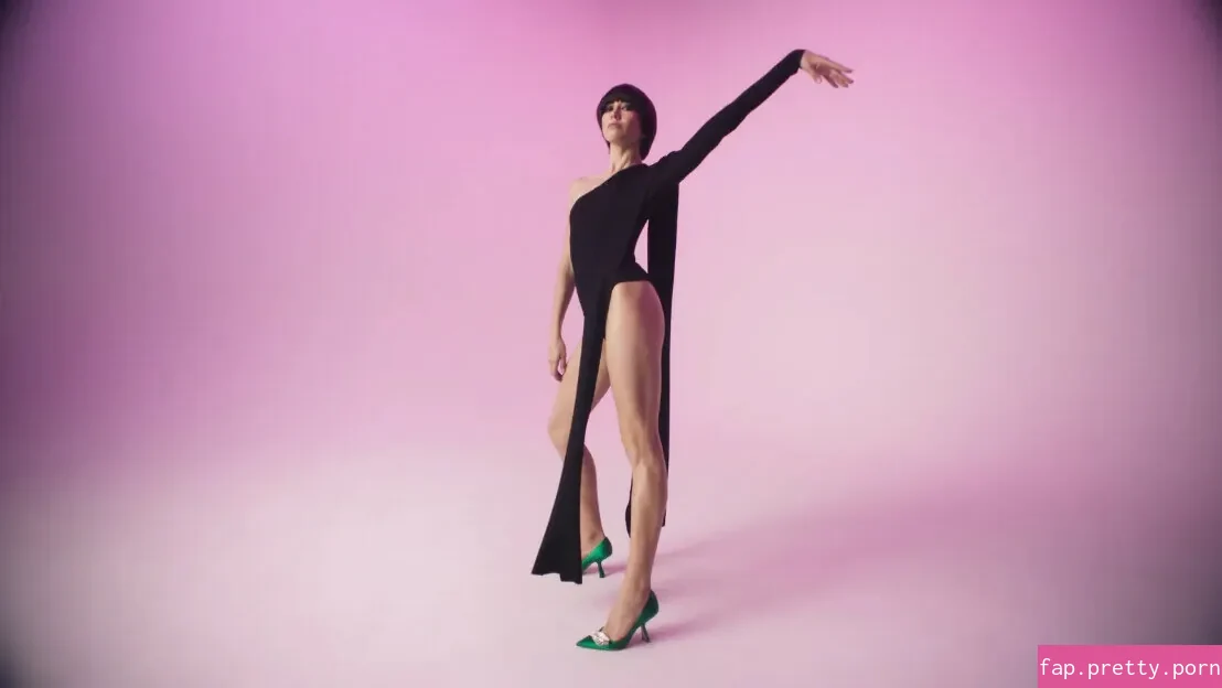 Sonoya Mizuno - Photo #01