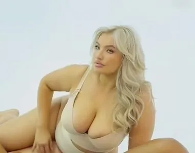 Sarina Nowak