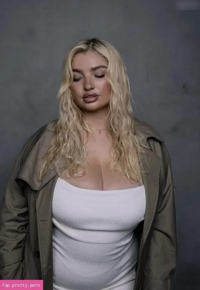 Sarina Nowak - Photo #64