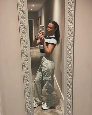 Skye Nicolson / skyebnic