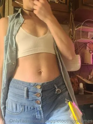 snaggletoothcostumes