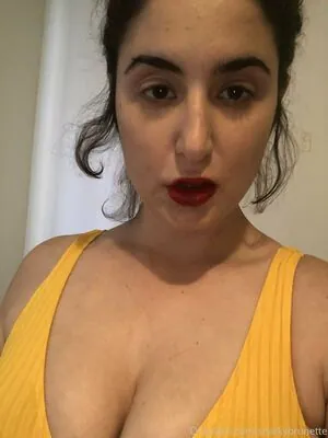 snarkybrunette