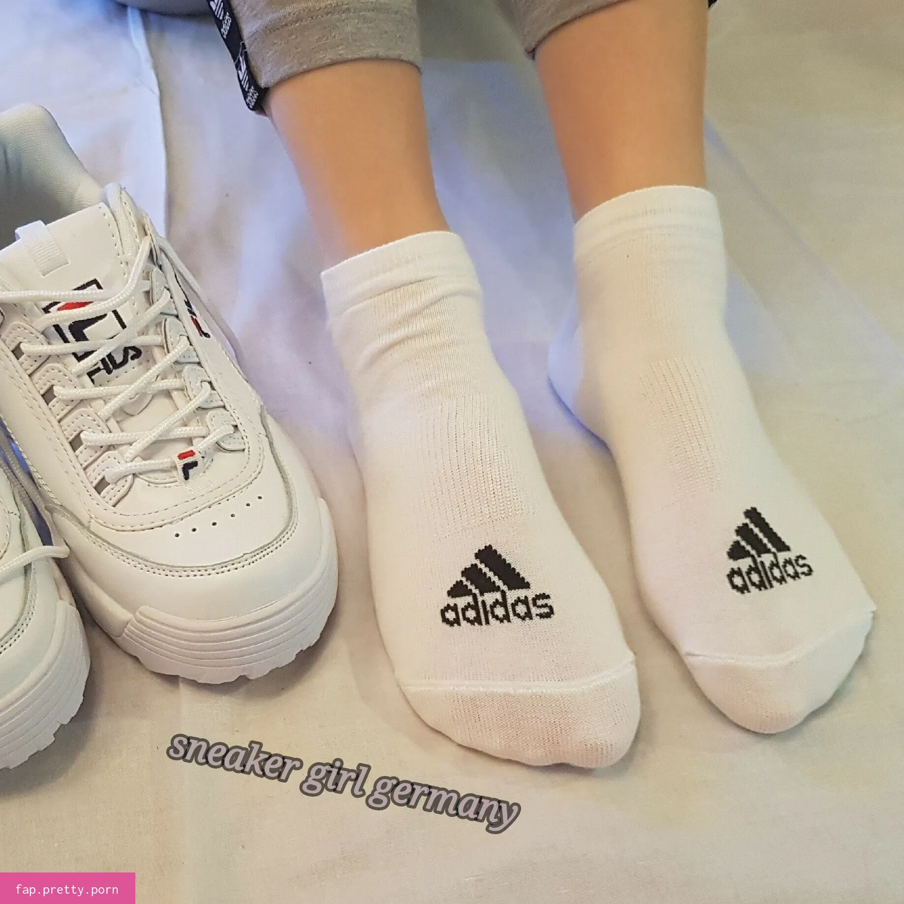 SneakerGirlGermany - Photo #07