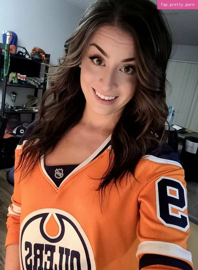 Sara O'Neill - Photo #44