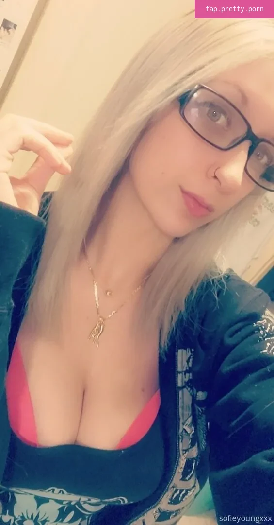 sofieyoungxxx - Photo #44