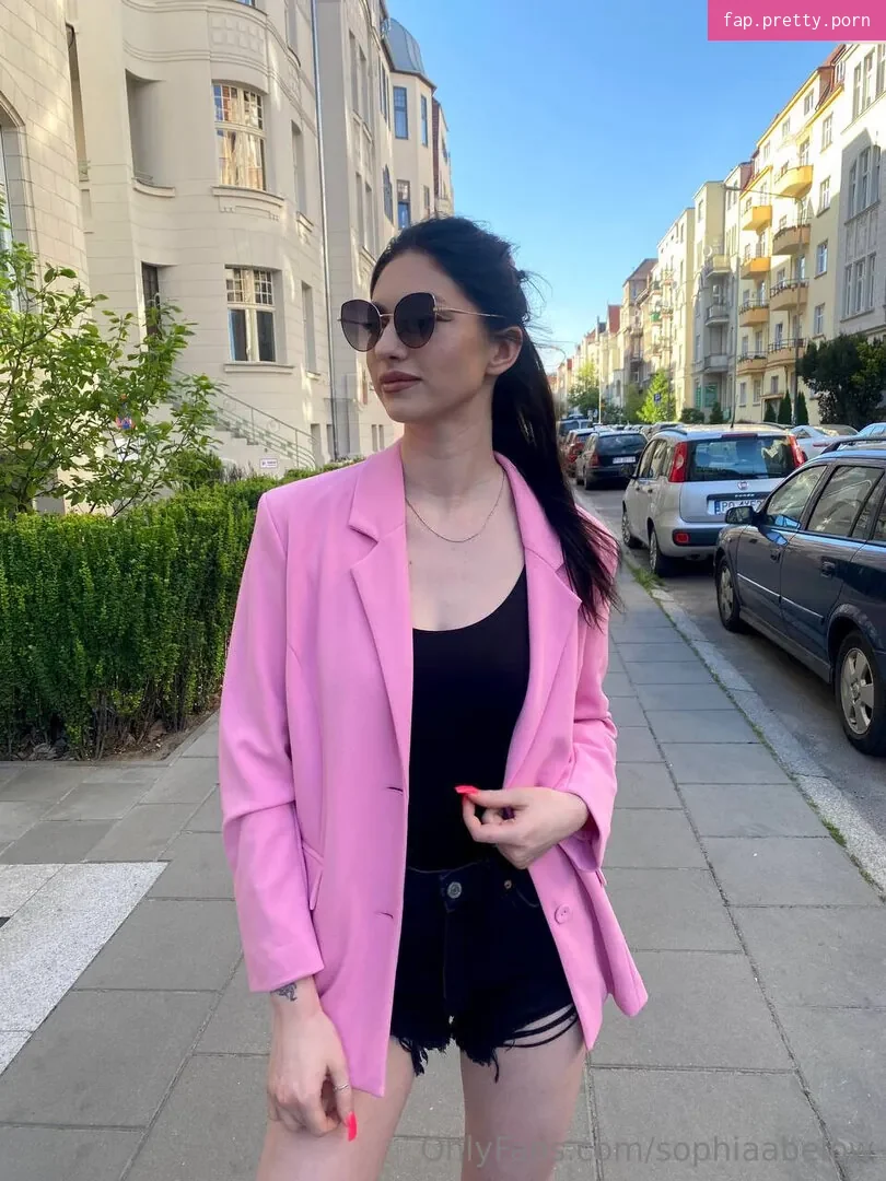 sophiaabelow - Photo #13