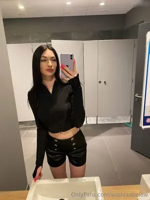 sophiaabelow