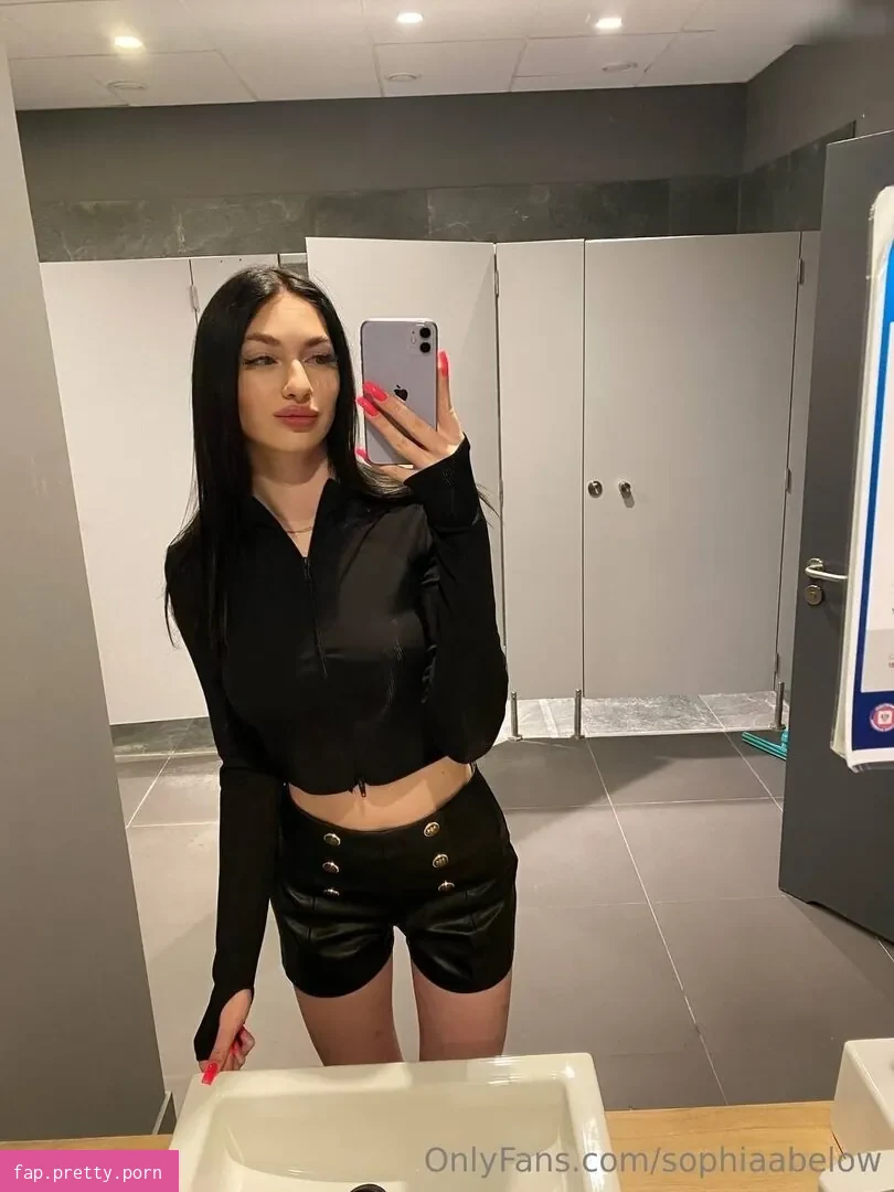 sophiaabelow - Photo #37