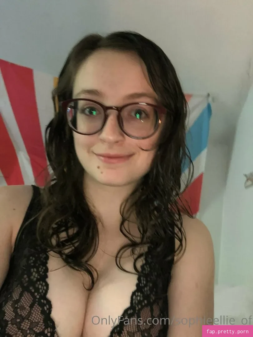 sophieellie_of - Photo #18