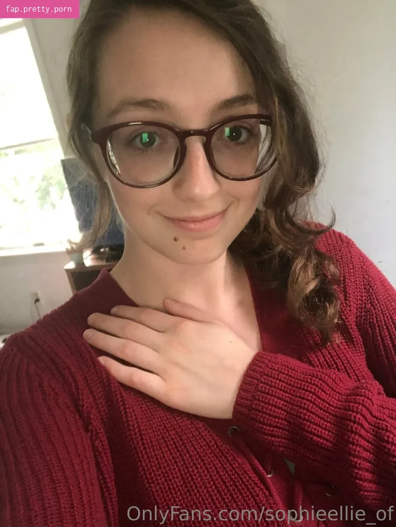 sophieellie_of - Photo #53