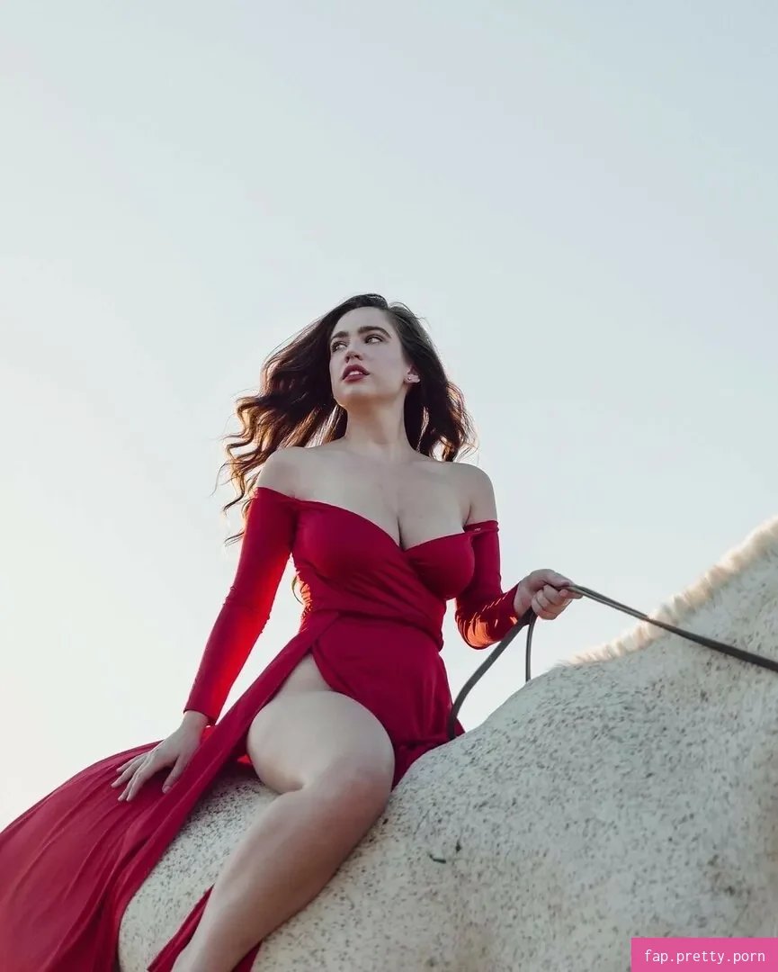 Stephanie Oustalet - Photo #21