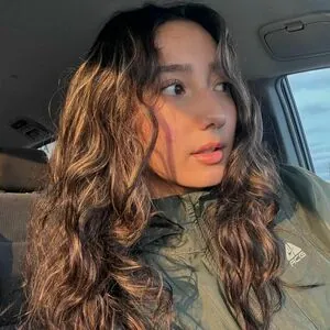Sabrina Pezeshkian