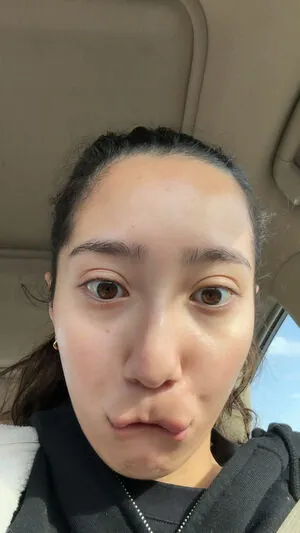 Sabrina Pezeshkian