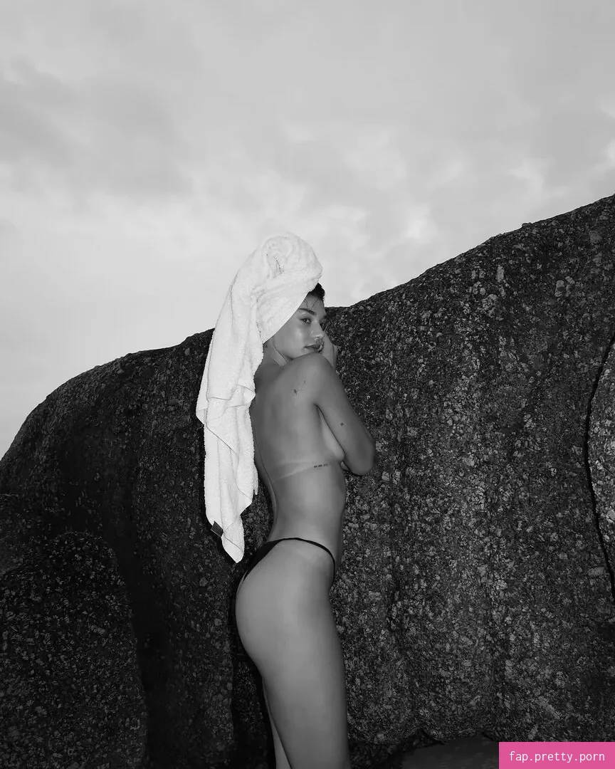 Sarah Posch - Photo #85