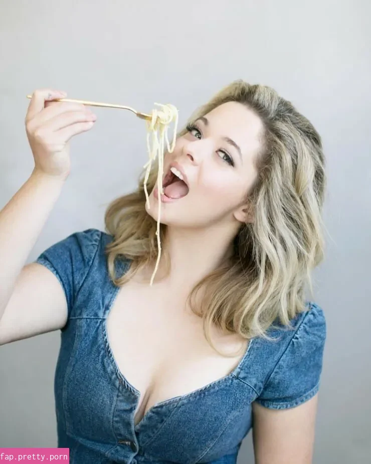 Sasha Pieterse - Photo #12