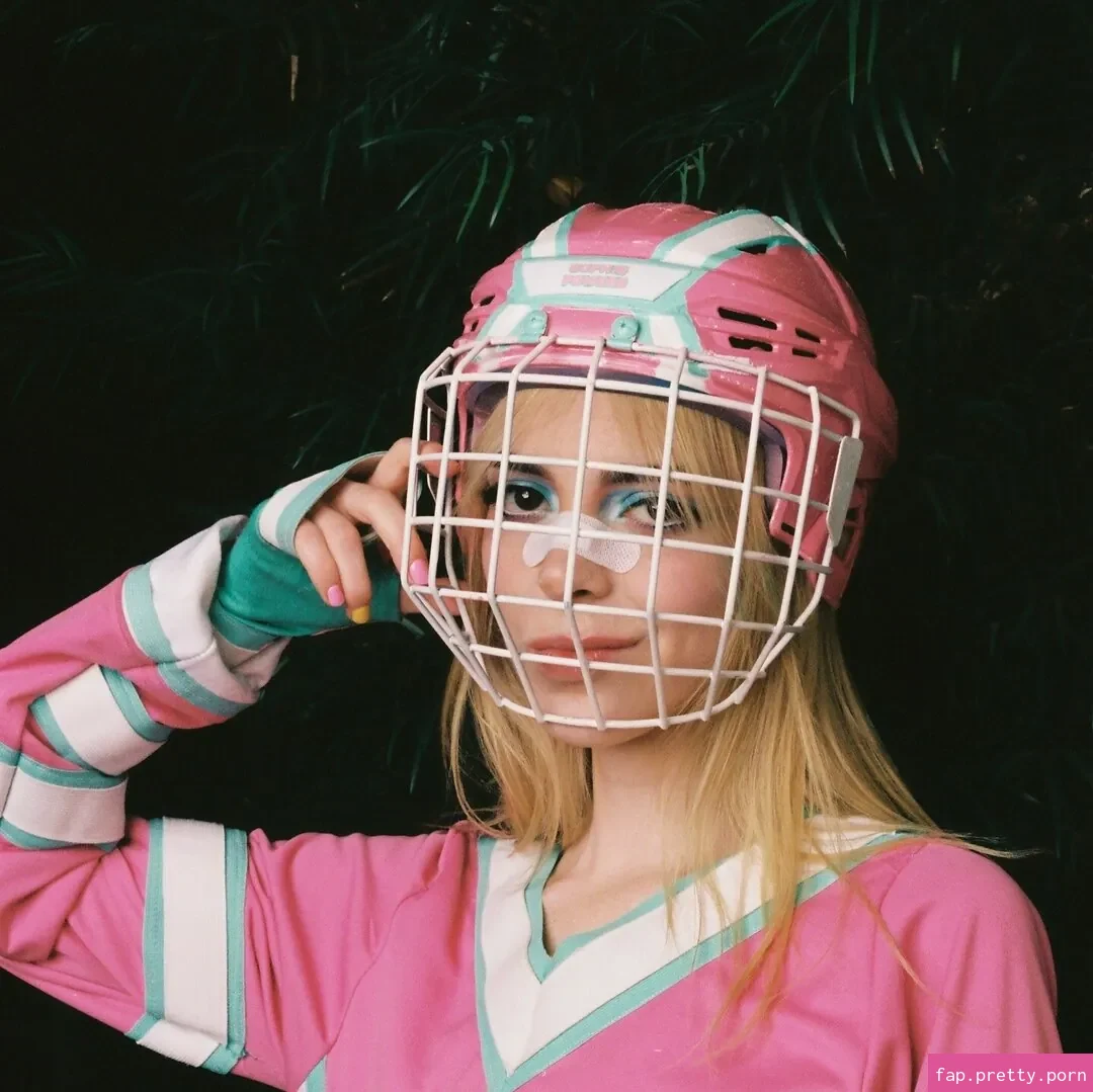 Sophie Powers - Photo #18