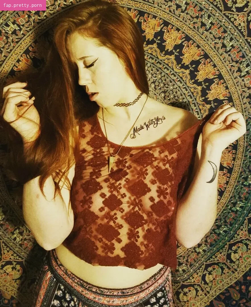 Spicyginger1323 - Photo #01