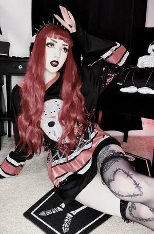 SpoilZoey