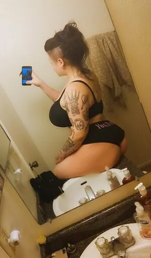 SpookyGirlLove