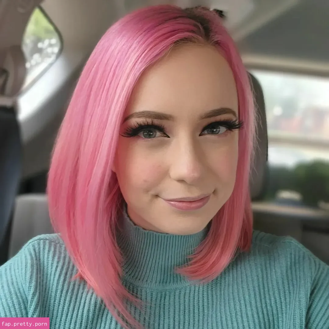 SquishShe - Photo #26