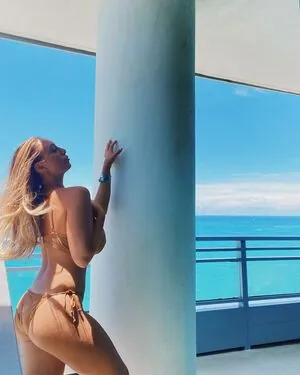 Sabrina Romana