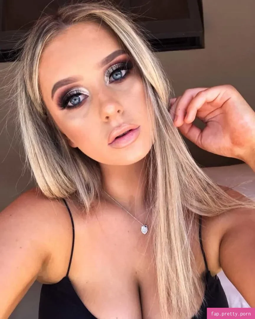 Sacha Ross - Photo #27