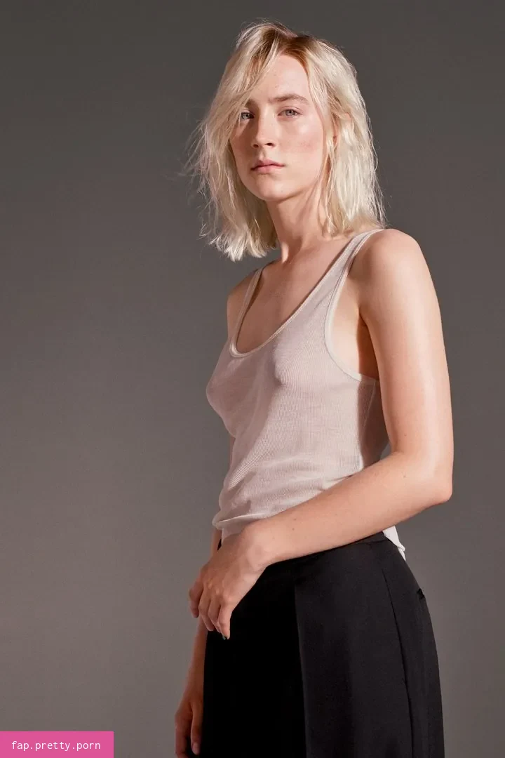 Saoirse Ronan - Photo #01