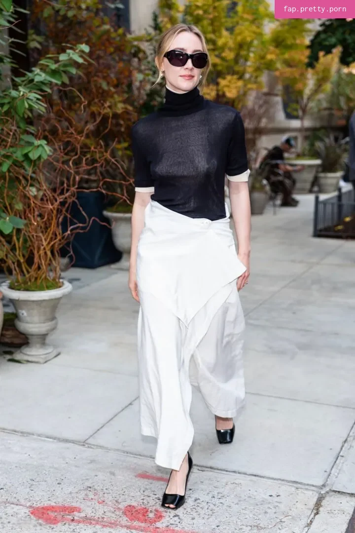 Saoirse Ronan - Photo #32