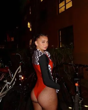 Sydney Razhegi