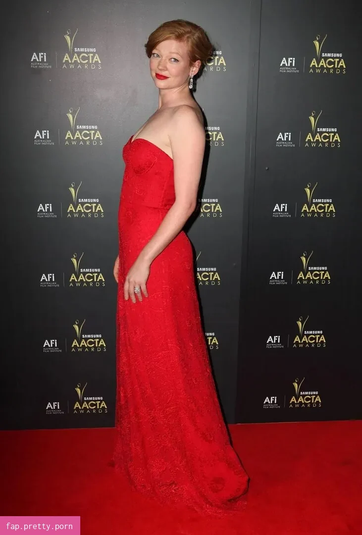 Sarah Snook - Photo #20