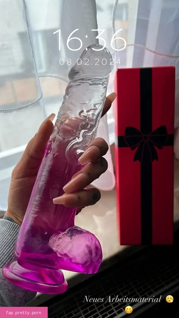 sarina_shizk / Sarina Szymiczek / Sarina Denise ???? - Photo #01