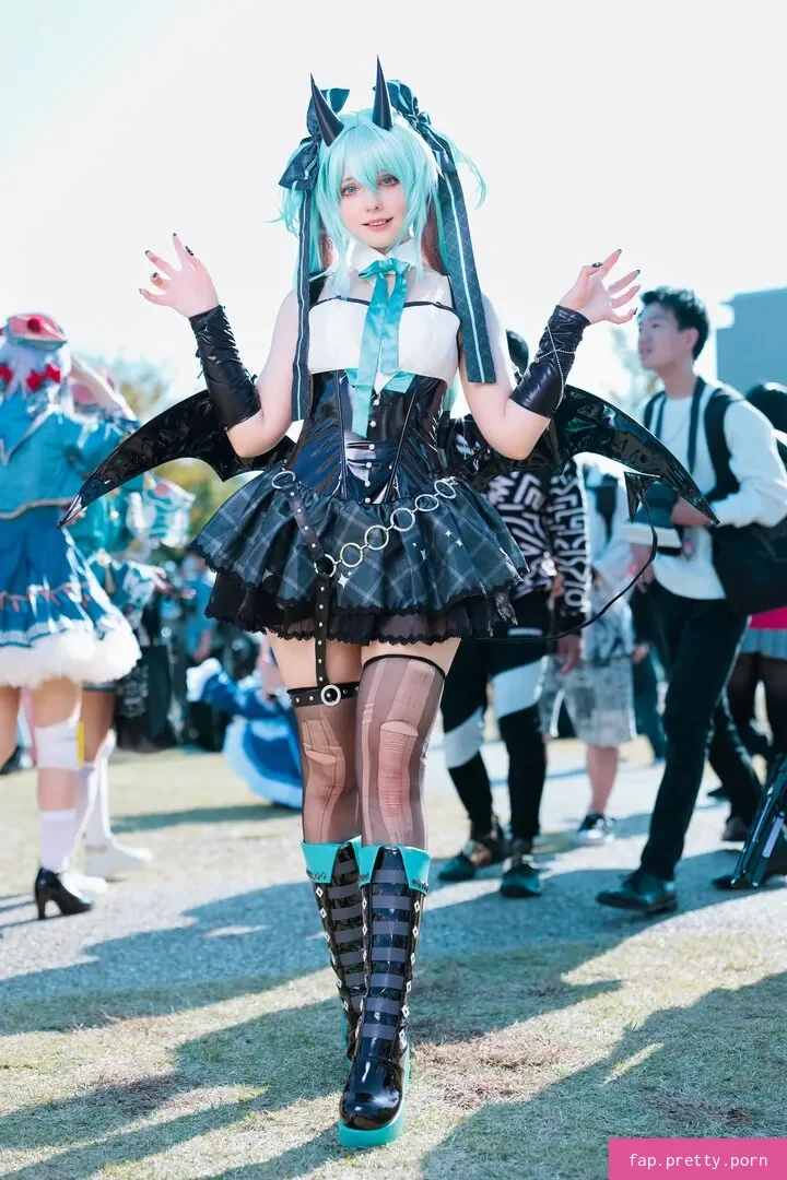 Saya Scarlet - Photo #94
