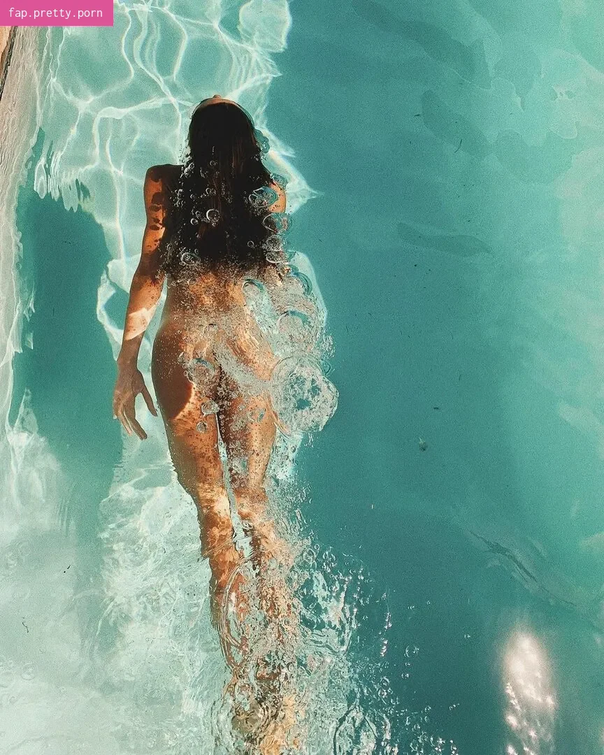 Serinda Swan - Photo #07