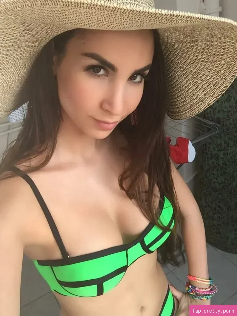 Sila Sahin - Photo #50