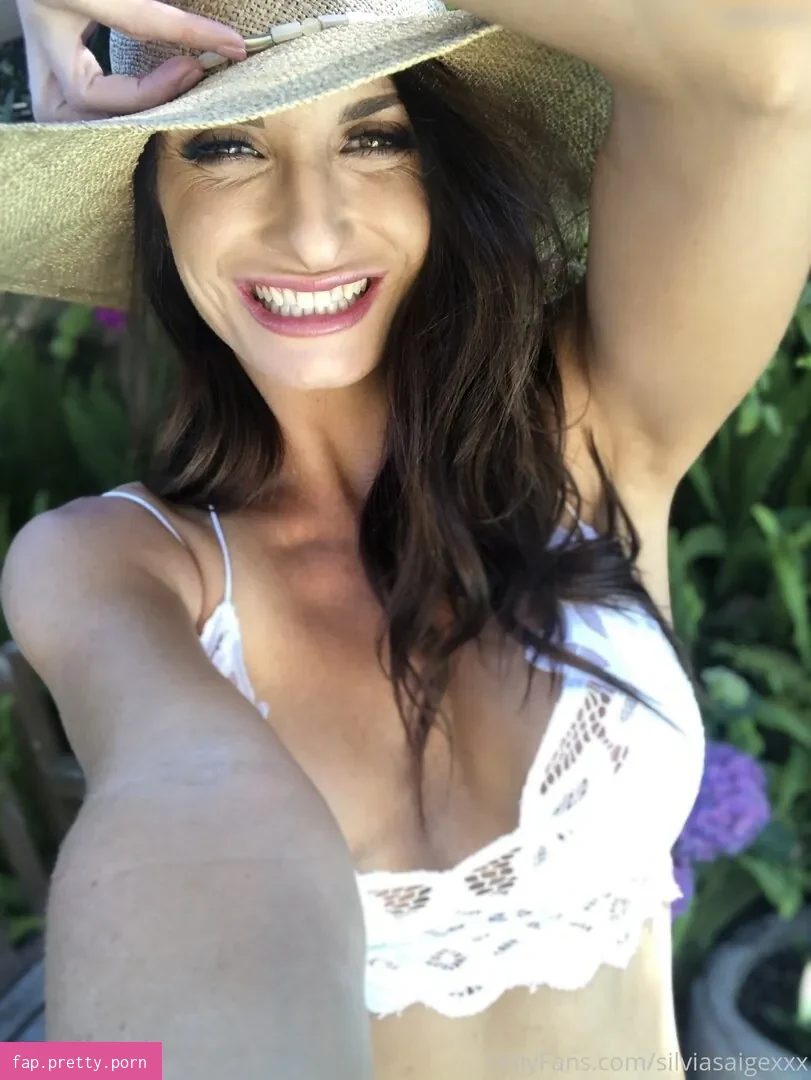 Silvia Saige - Photo #25