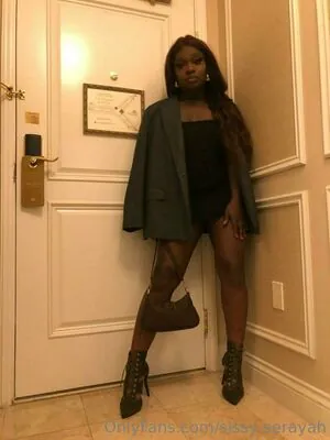 sissy-serayah