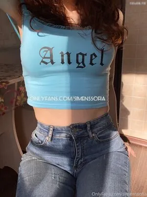 Sofia Simens