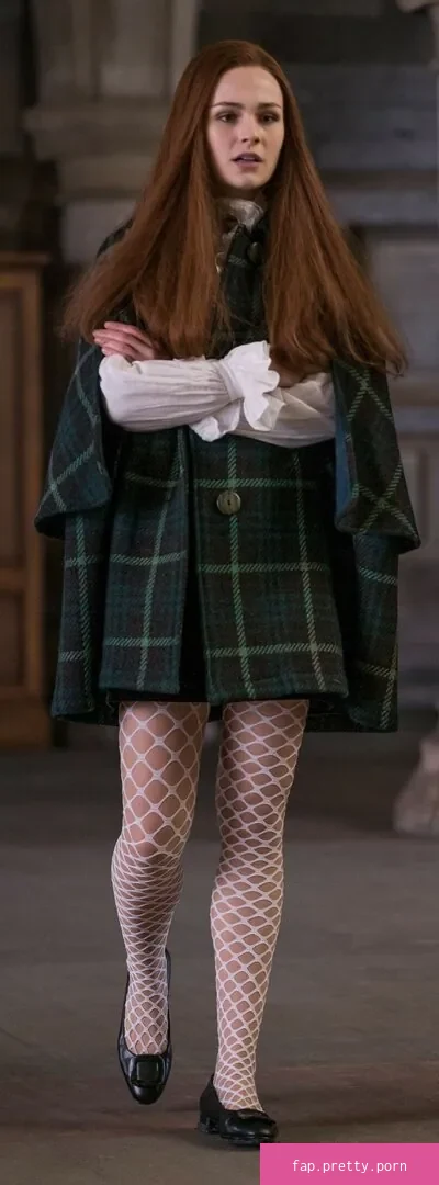 Sophie Skelton - Photo #38