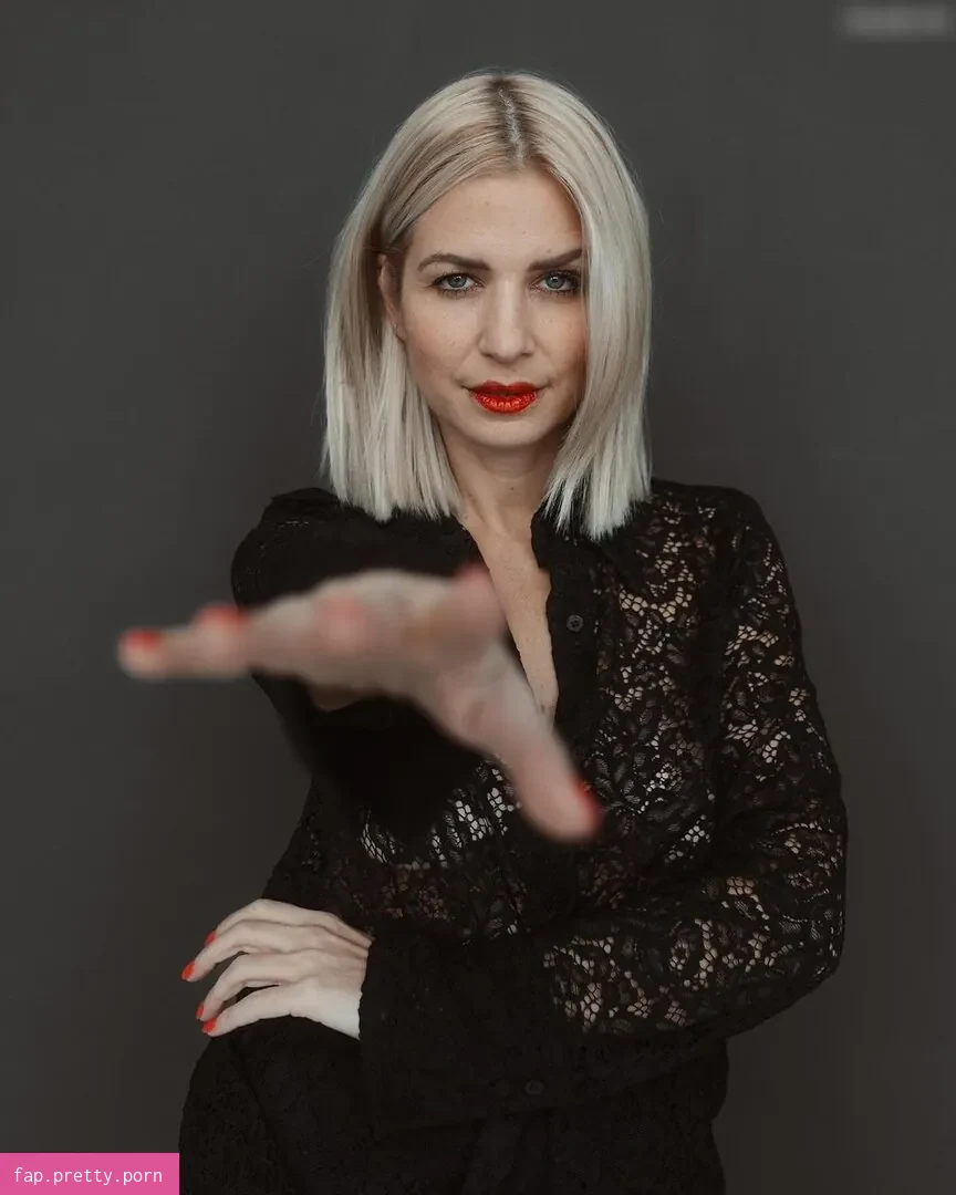 Susan Sideropoulos - Photo #33