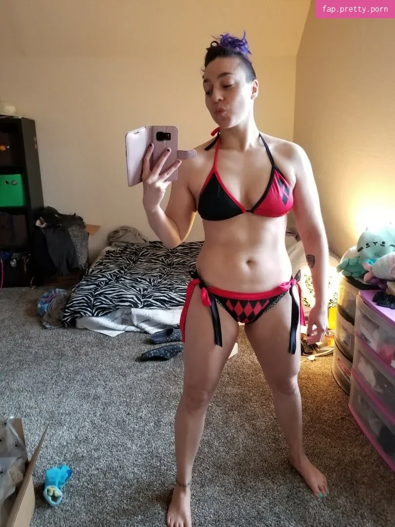 Sarah The Rebel - Photo #28