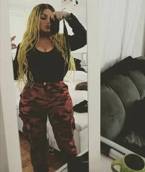 Snow Tha Product