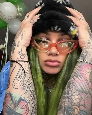 Snow Tha Product