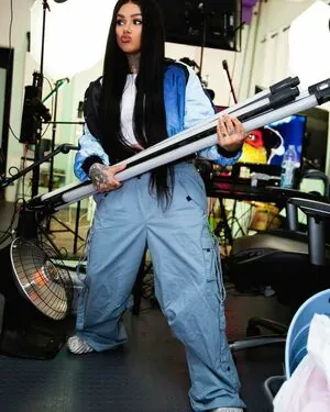 Snow Tha Product