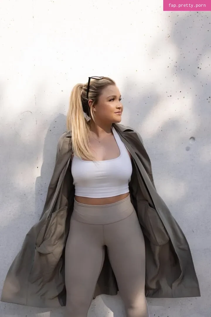 Sophia Thiel - Photo #85