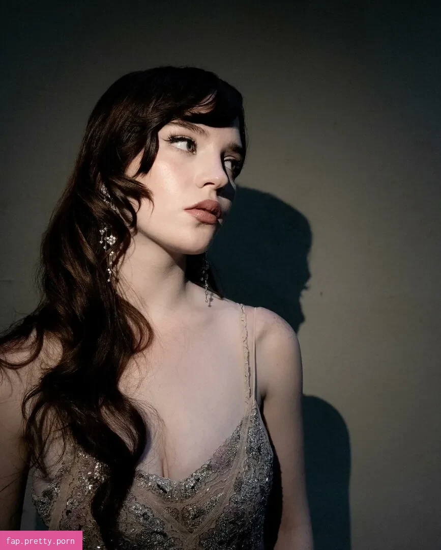 Sophie Thatcher - Photo #74