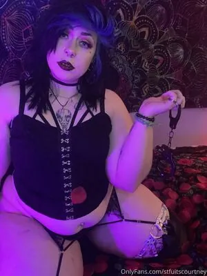 stfuitscourtney