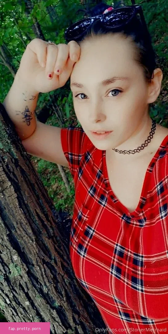 stonermermaid420 - Photo #28